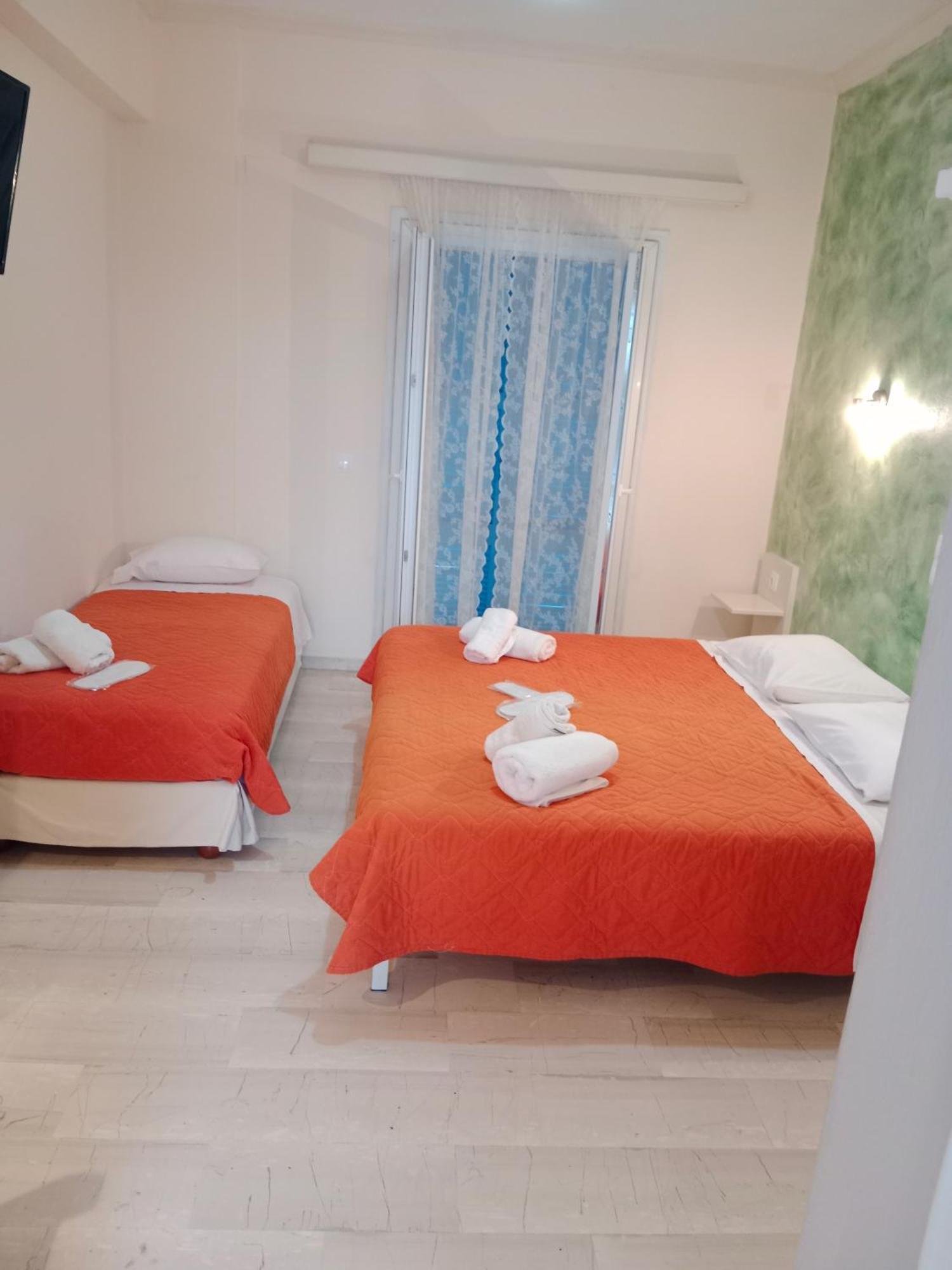 Aristides Studios Perama  Extérieur photo