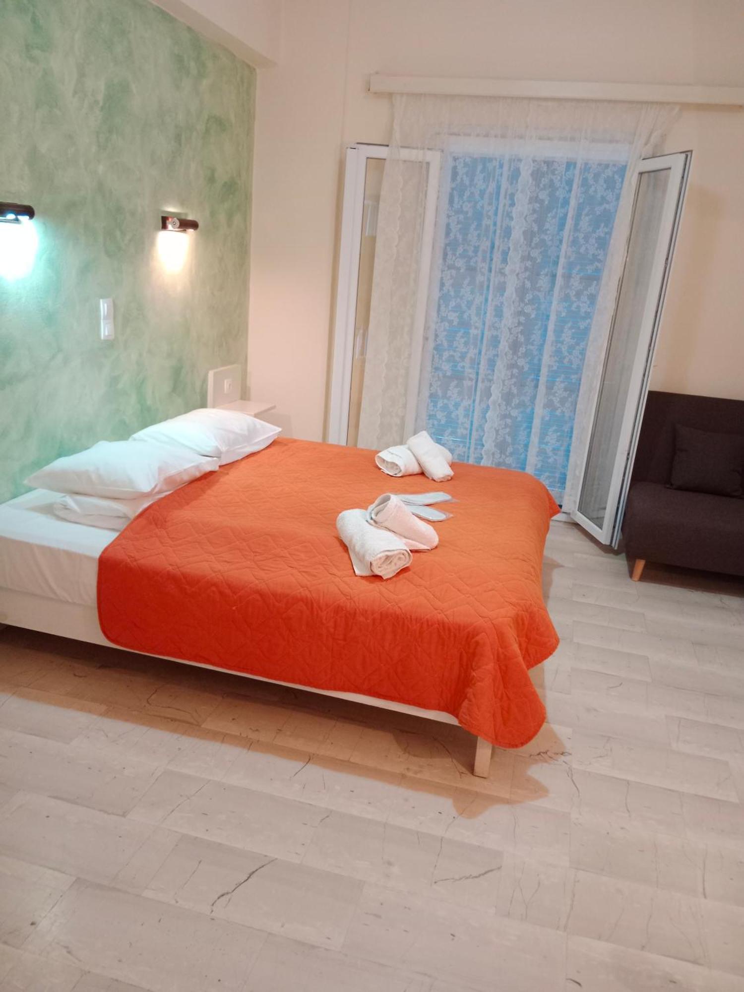 Aristides Studios Perama  Extérieur photo